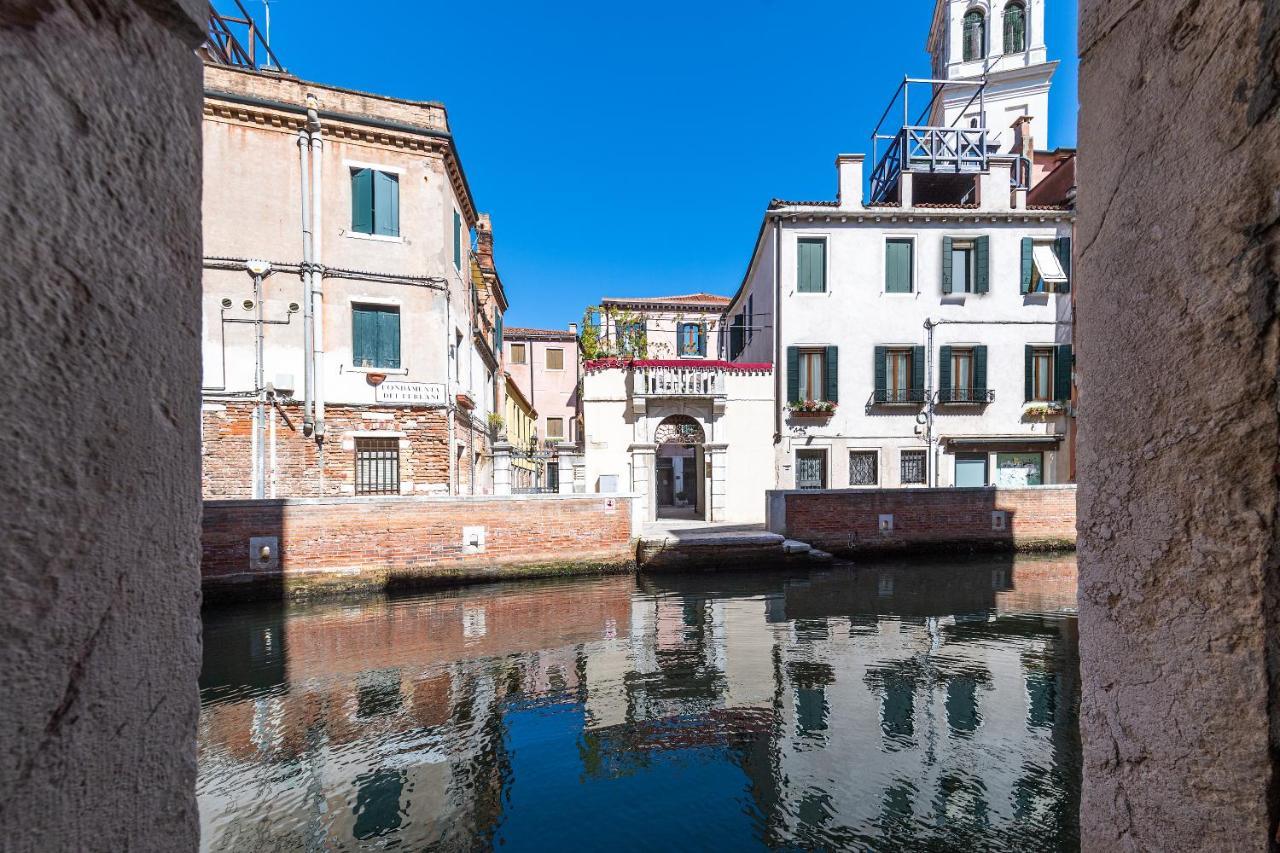 Ln Luxe Apartment Venice Canal View Екстериор снимка